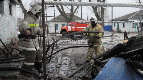 В Воронежской области при пожаре в частном доме погибла 66-летняя женщина