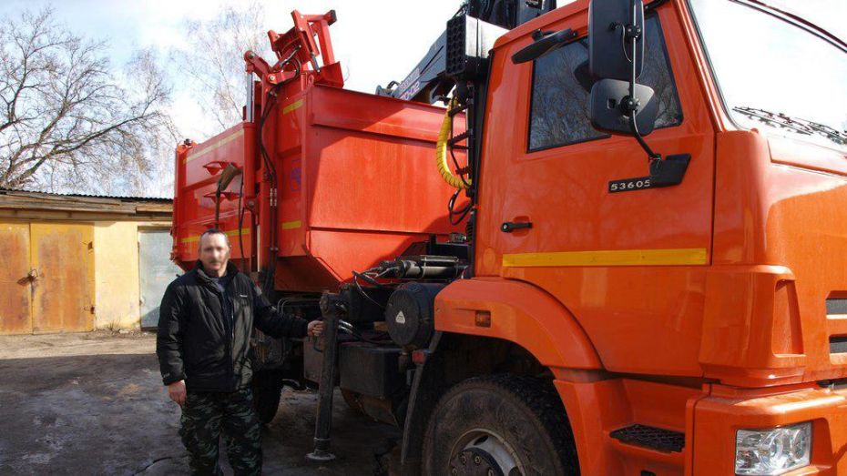 В семилукском селе на ремонт мусоровоза потратят более 280 тыс рублей