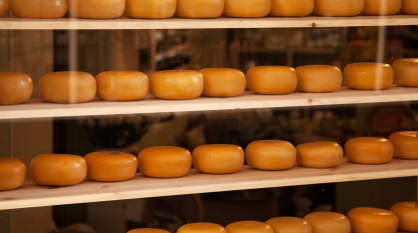 Воронежской компании не удалось оспорить выплату 1,1 млн рублей работнику, ставшему инвалидом из-за падения контейнеров с сыром