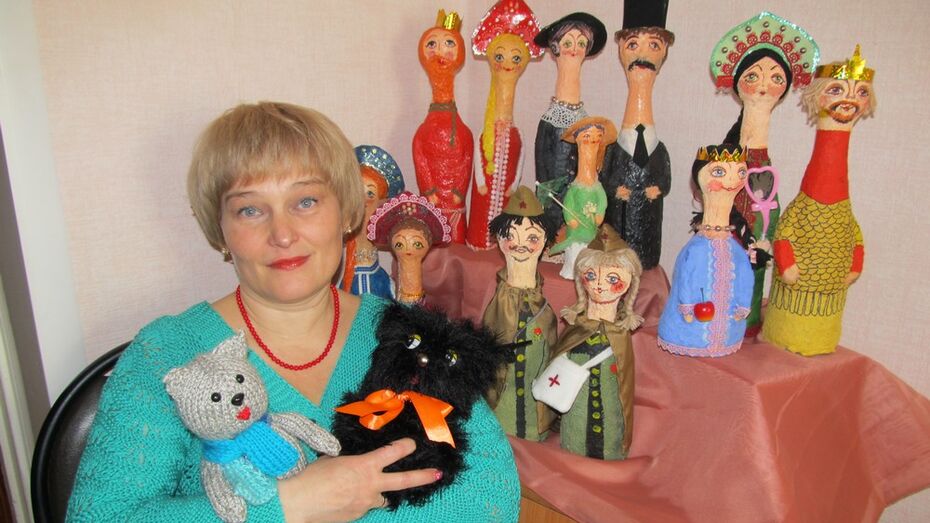 Жительница Эртильского района начала мастерить кукол из бутылок