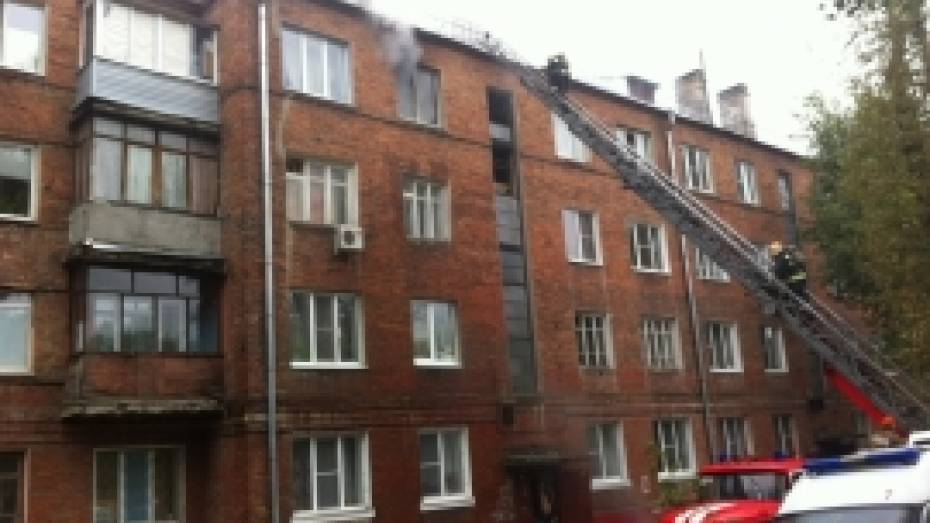 В Воронеже из-за пожара в доме на улице Ленинградской эвакуировали 50 человек