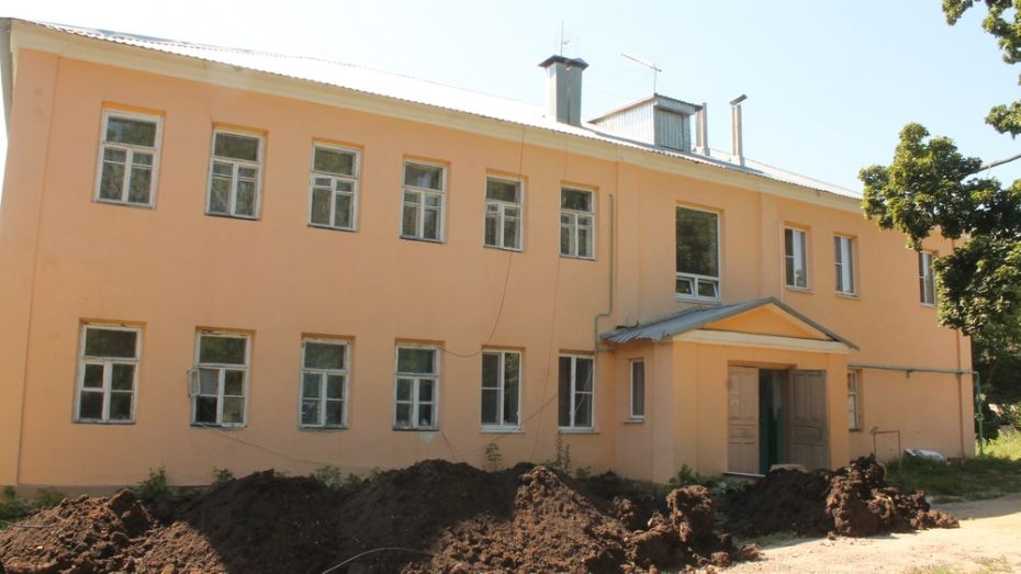 В Хохольском районе впервые капитально отремонтируют 100-летний дом