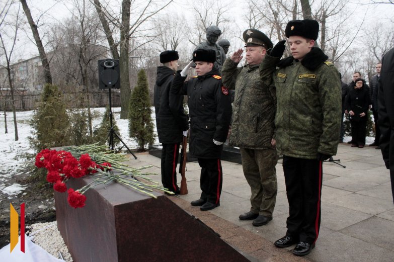 возложение цветов