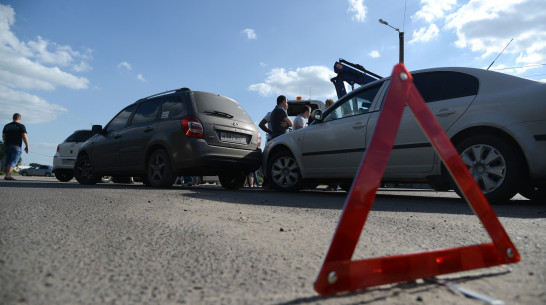 На въезде в Воронеж образовалась 5-километровая пробка из-за ДТП