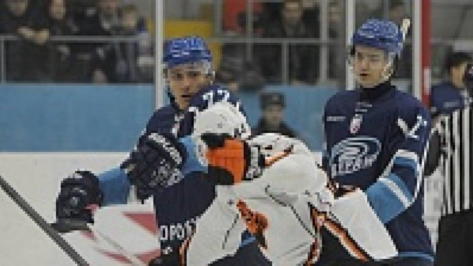 Хоккеист «Бурана» Александр Щербина стал лучшим нападающим недели ВХЛ