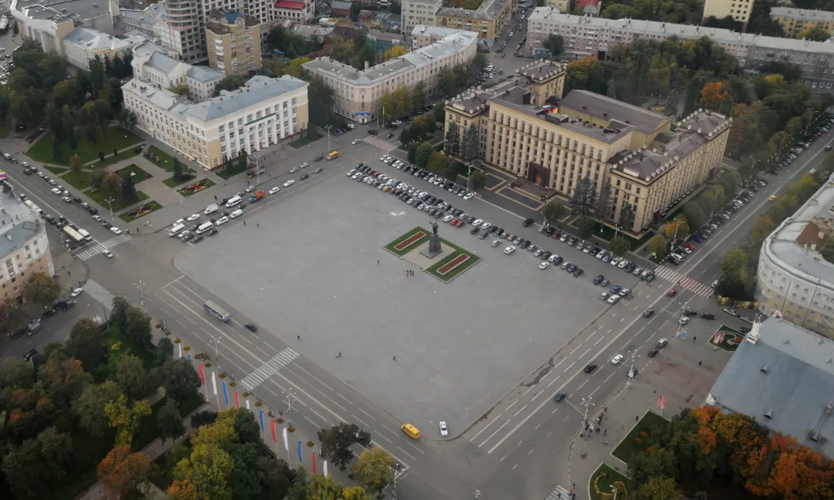 В центре Воронежа и на левом берегу временно ограничат парковку