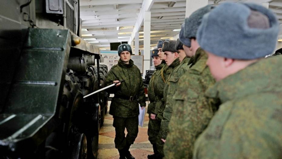 В Острогожском учебном центре осваивают новую военную технику