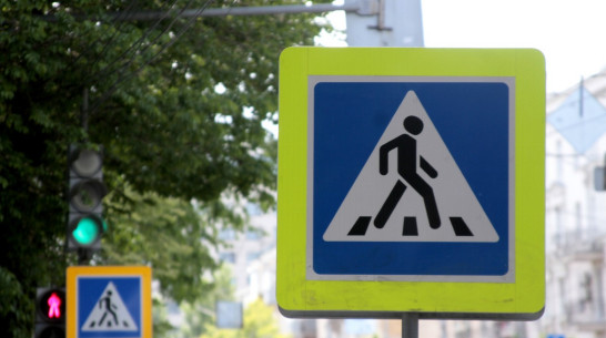 В центре Воронежа Volkswagen сбил пенсионерку на пешеходном переходе