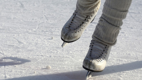 Воронежцы бесплатно покатаются на коньках во дворце спорта «Юбилейный» 