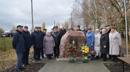 В Каширском открыли Аллею памяти и славы ветеранов ОВД