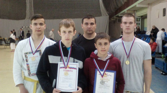 Каменцы выиграли 5 золотых медалей на открытом Кубке по восточному боевому единоборству