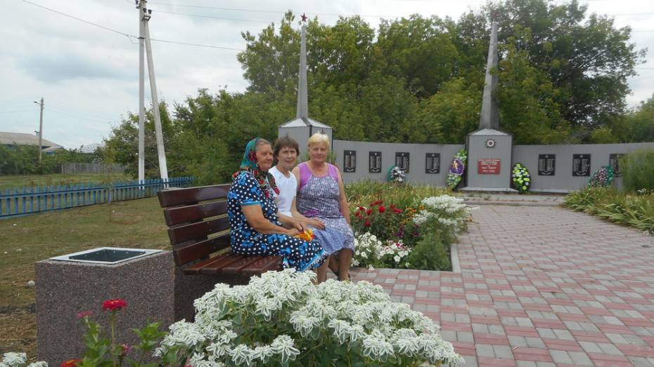 В грибановском селе Хомутовка отремонтируют памятник погибшим в годы ВОВ землякам