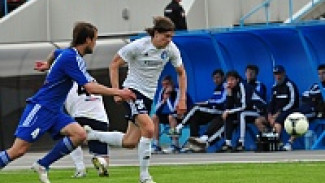 Полузащитник воронежского «Факела» Константин Скрыльников: «Нам нужно выиграть еще четыре матча, не оглядываясь на “Сокол”»