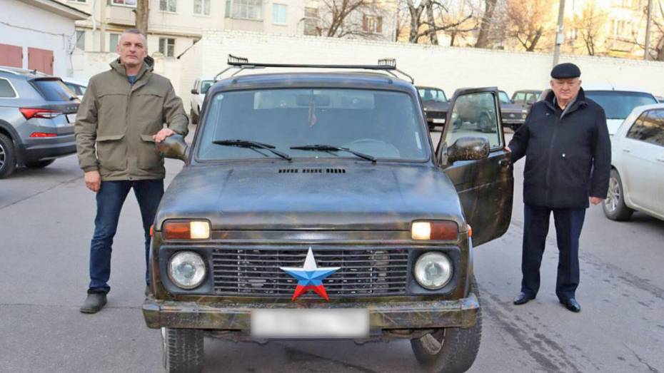 Лискинцы передали «Ниву» бойцам СВО