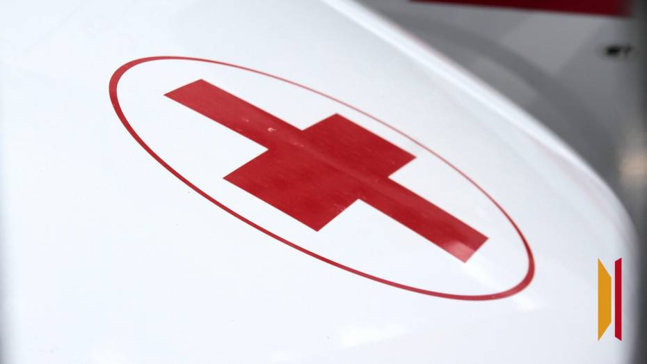 В Воронежской области 17-летний подросток на легковушке столкнулся с КамАЗом и погиб