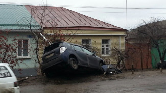 В Воронеже в ДТП с Porsche и Toyota на Чапаева пострадали 3 человека