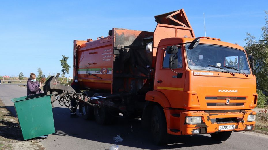 Плату за вывоз отходов скорректируют в Воронежской области по инициативе губернатора