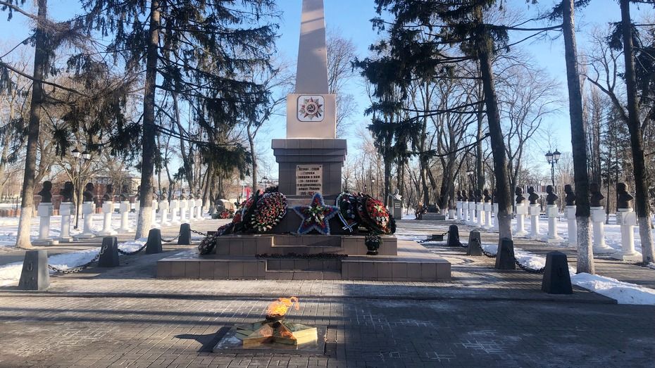 Памятную акцию «Цветы к подножию героев» проведут в Бобровском районе