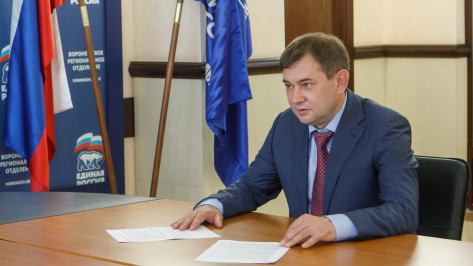 Председатель Воронежской облдумы Владимир Нетесов помог жителям региона с решением вопросов благоустройства и ЖКХ