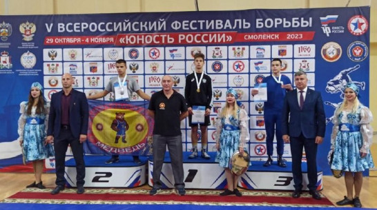 Лискинец стал серебряным призером всероссийского фестиваля по борьбе
