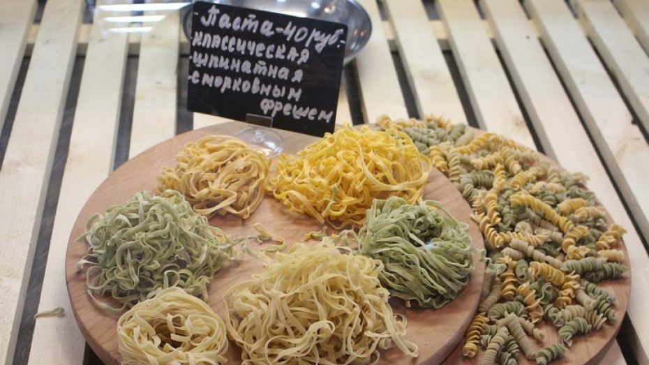 Открытая кухня на воронежском «Центральном рынке» продала 1 т свежих макарон за месяц 