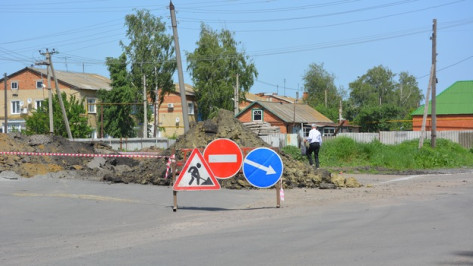 Из-за аварии на водопроводе в россошанской школе №1 второй день нет воды 