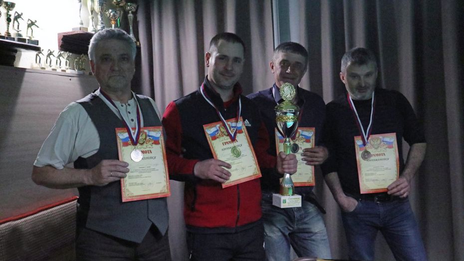 Бутурлиновец стал чемпионом межмуниципального турнира по бильярдному спорту