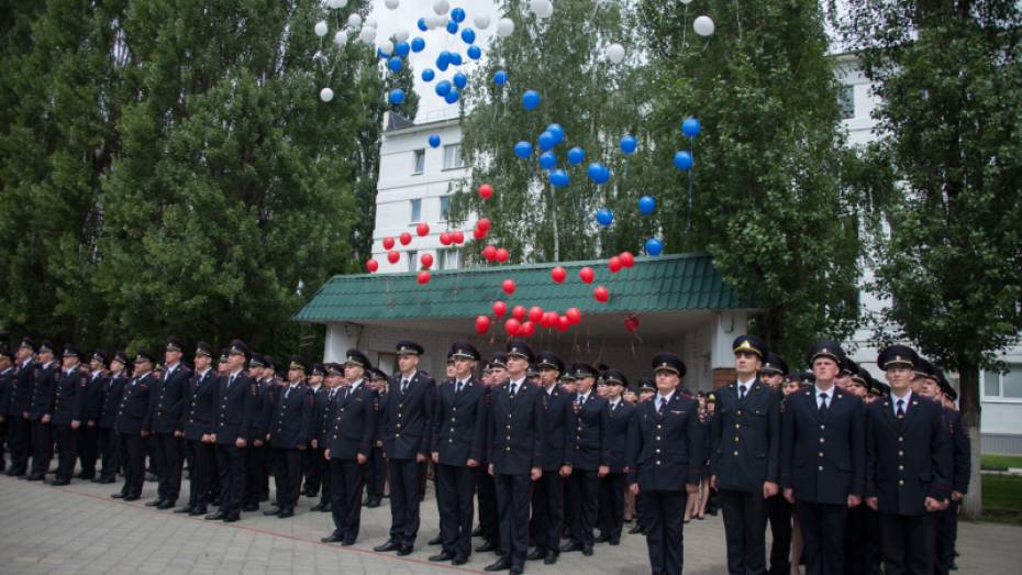 Воронежский институт МВД выпустил 300 лейтенантов