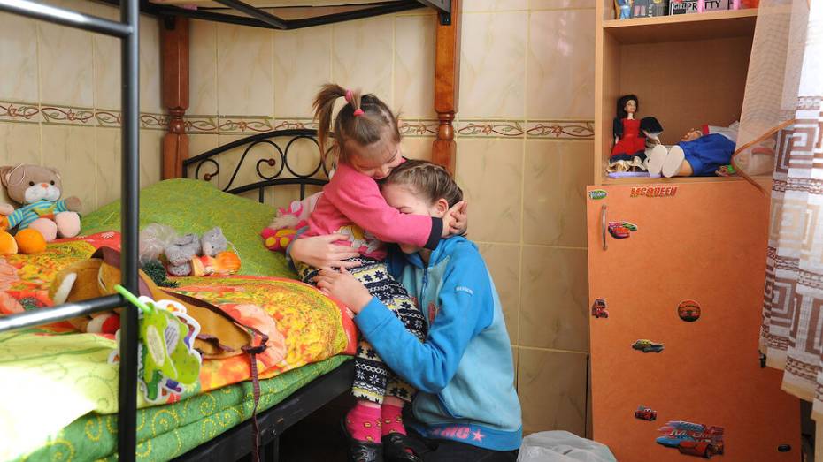 Многодетные семьи Воронежа смогут оформить помощь от государства в 2 раза быстрее