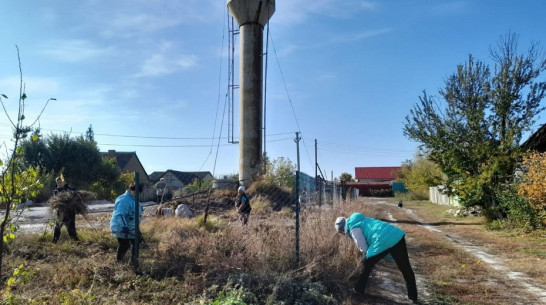 В хохольском селе Костенки установили новую водонапорную башню