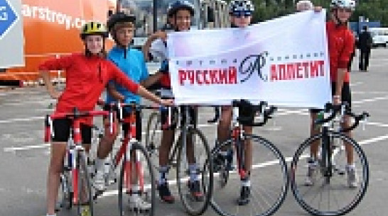 Воронежцы отметили юбилей Коминтерновского района с «Русским аппетитом»