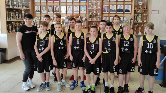 Семилукские баскетболисты заняли 2-е место на областном первенстве