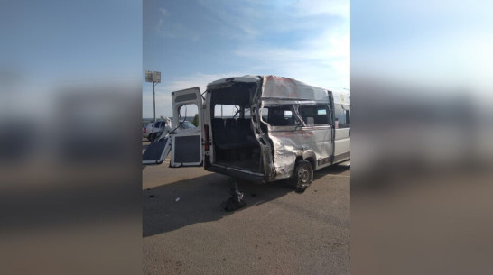 Уголовное дело возбудили после ДТП с микроавтобусом в Воронежской области