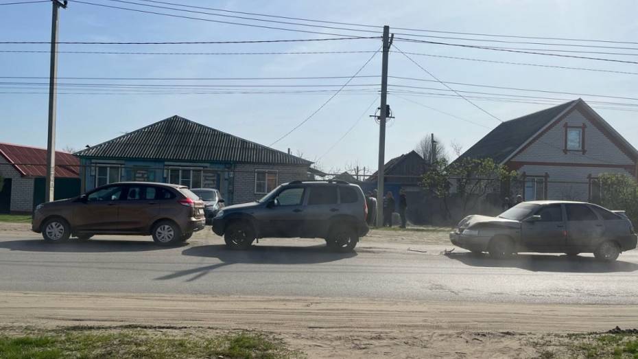 В тройном ДТП пострадала 14-летняя жительница Воронежской области
