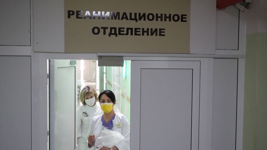 В Воронеже врачи спасли 1,5-годовалого малыша, упавшего с 4 этажа