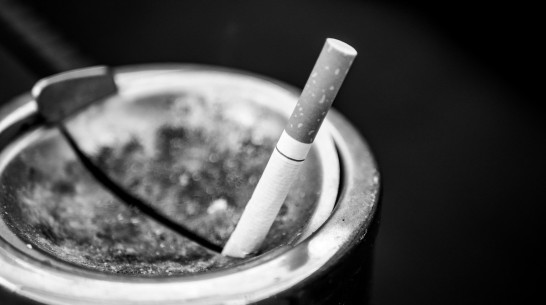 Воронежцам рассказали правду про «запрет» на курение сигарет и вейпов в квартире