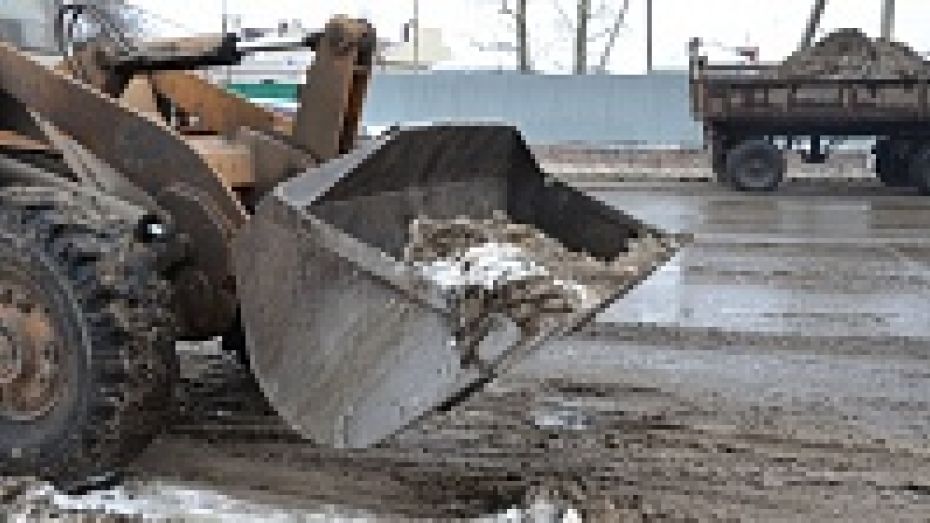 На дороги Павловска за сутки высыпали 72  тонны песко-соляной смеси