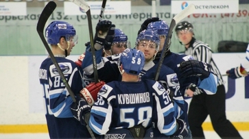 Хоккейная «Россошь» вышла в четвертьфинал Кубка Регионов