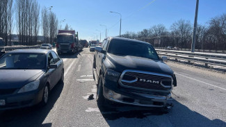 В массовом ДТП под Воронежем пострадали 58-летний мужчина и 20-летняя девушка