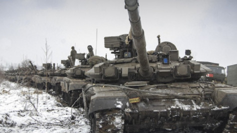 Под Воронежем более 200 офицеров отработали стрельбу с закрытых огневых позиций