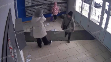 В Воронеже в ЖК «Цветной Бульвар» дети разгромили подъезд