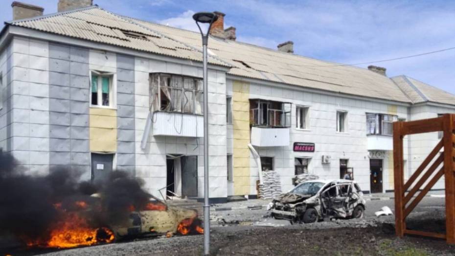 Шебекино в Белгородской области попало под массированный обстрел