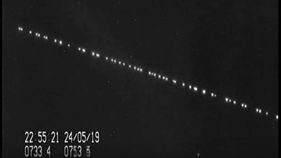 Воронежцы увидят в ночном небе полет 60 спутников системы Starlink