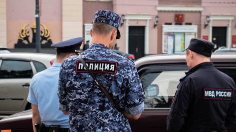 Воронежская полиция пресекла деятельность банды наркоторговцев