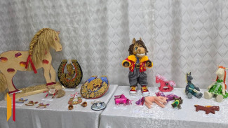 Выставка «Символ года» открылась в Богучаре