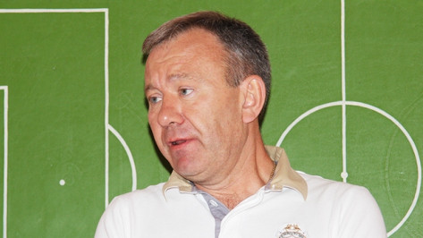 Главный тренер «Факела» Владимир Муханов: «Наша задача сейчас – терять как можно меньше очков»