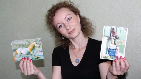 Жительница Новоусманского района собрала 146 открыток из разных стран мира