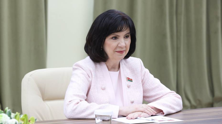 Воронежский губернатор поздравил с юбилеем председателя Совета Республики Национального собрания Республики Беларусь Наталью Кочанову