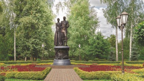 Воронежцам показали, как будет выглядеть памятник принцу и принцессе Ольденбургским