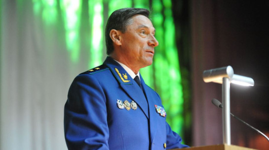 Воронежский губернатор поздравил заместителя Генерального прокурора России с юбилеем